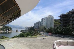 Niteroi Çağdaş Sanat Müzesi - Oscar Niemeyer