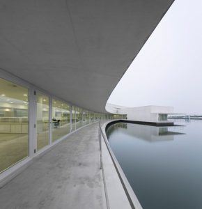 Sudaki Yapı - Alvaro Siza