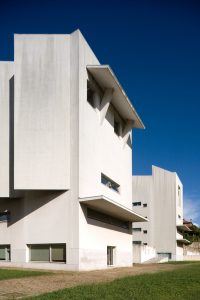 Porto Üniversitesi Mimarlık Fakültesi - Alvaro Siza