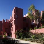 La Muralla Roja (Kırmızı Duvar) / Ricardo Bofill