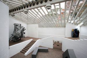 Cam Ev / Philip Johnson