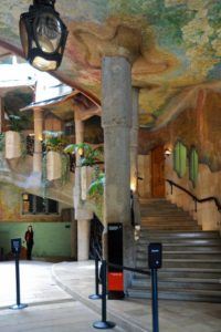 Casa Milà - Antoni Gaudi