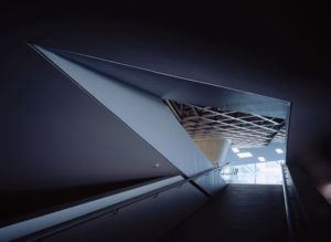 Phaeno Bilim Merkezi / Zaha Hadid