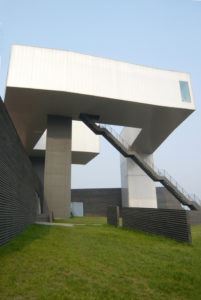 Nanjing Sifang Sanat Müzesi / Steven Holl