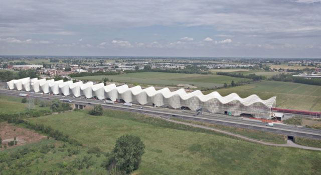 Mediopadana Tren İstasyonu / Santiago Calatrava