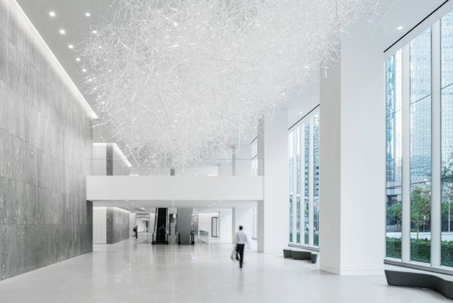 Prismatic Cloud / Tokujin Yoshioka