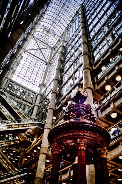 Lloyd's of London Binası / Ricard Rogers ve Renzo Piano