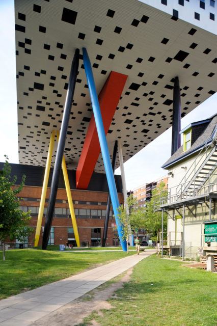 Sharp Tasarım Merkezi / Will Alsop