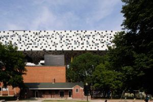 Sharp Tasarım Merkezi / Will Alsop