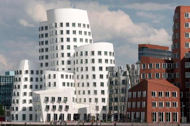 Der Neue Zollhof - Frank Gehry