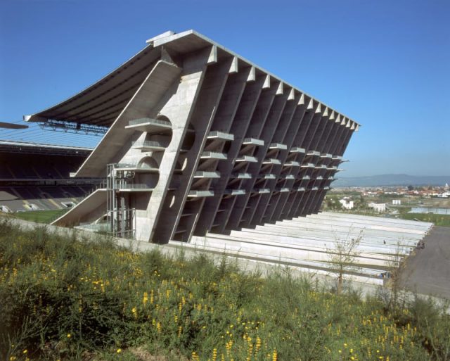 Braga Belediye Stadyumu - Eduardo Souto de Moura