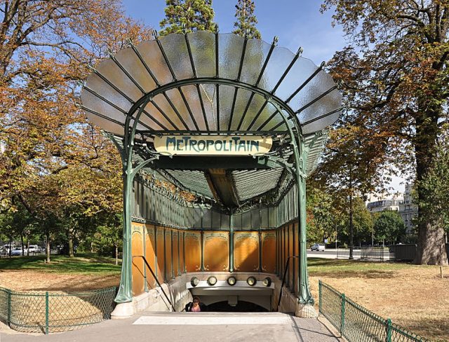 Paris Metro Girişleri - Porte Dauphine girişi