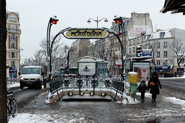 Paris Metro Girişleri - Pere Lachaise girişi