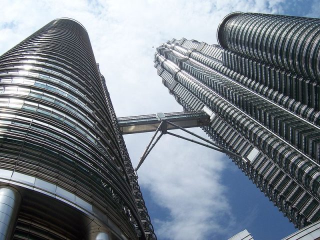 Petronas İkiz Kuleleri - Cesar Pelli