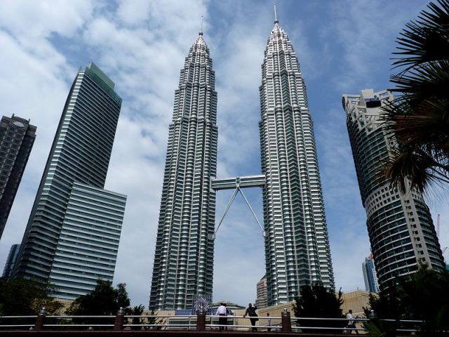 Petronas İkiz Kuleleri - Cesar Pelli