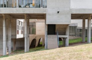 La Tourette Manastırı - Le Corbusier