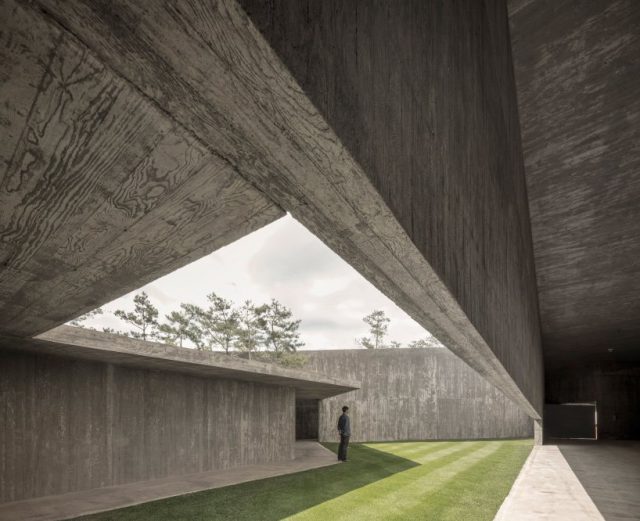 Saya Park - Alvaro Siza, Carlos Castanheira