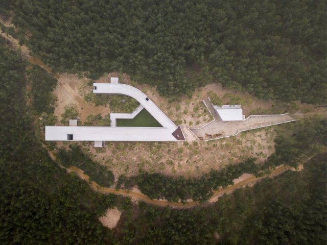 Saya Park - Alvaro Siza, Carlos Castanheira