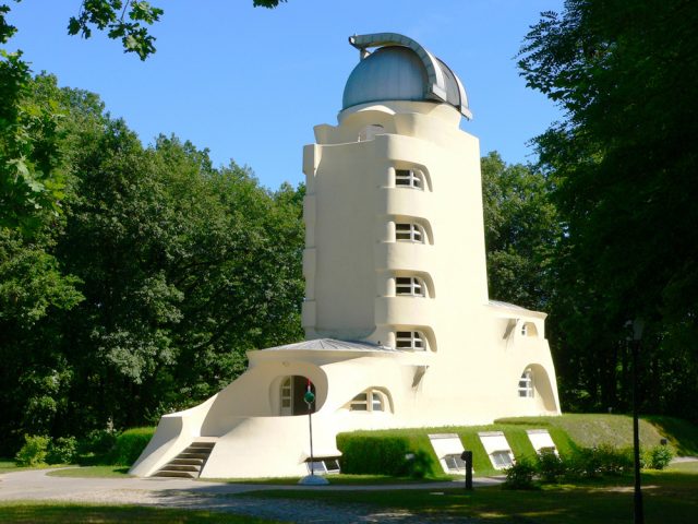 Einstein Kulesi Erich Mendelsohn 1921 Arkitektuel