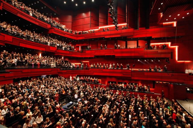 Harpa Konser Salonu ve Konferans Merkezi - Henning Larsen Architects & Olafur Eliasson