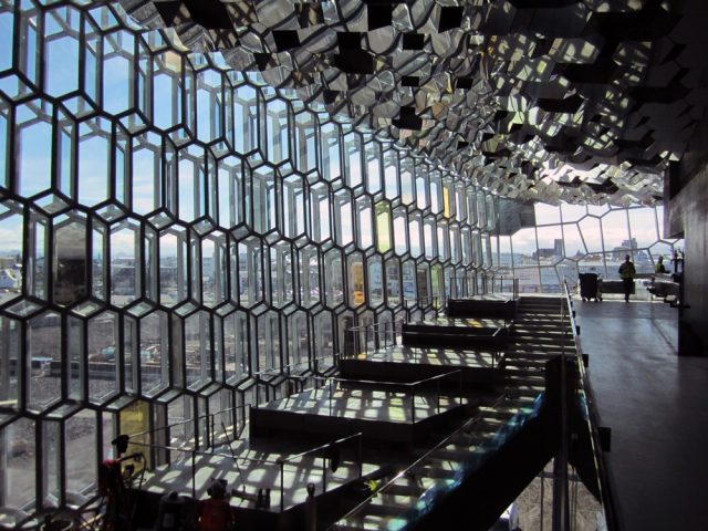 Harpa Konser Salonu ve Konferans Merkezi - Henning Larsen Architects & Olafur Eliasson