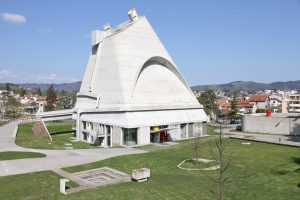 Saint-Pierre Kilisesi / Le Corbusier