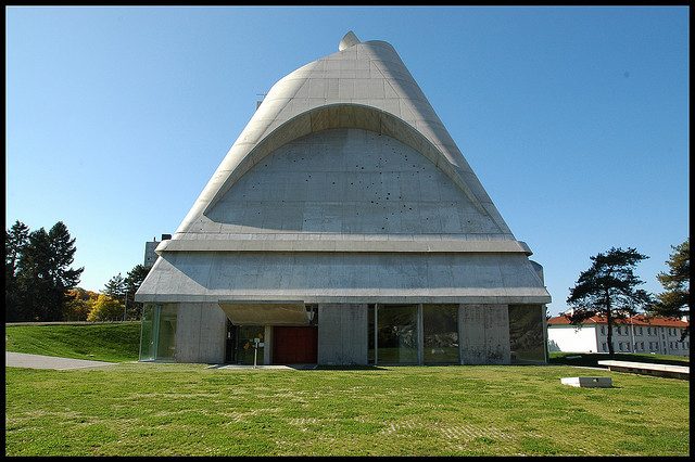 Saint-Pierre Kilisesi / Le Corbusier