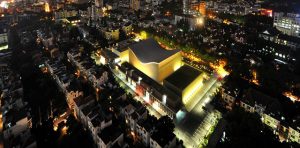 Şangay Senfoni Salonu / Arata Isozaki