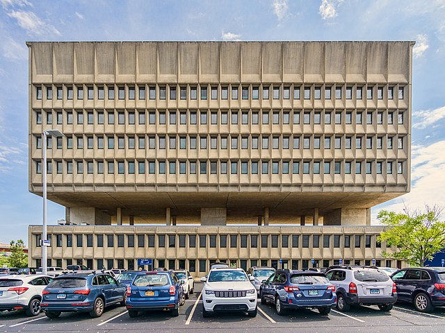 Pirelli Tire Building / Marcel Breuer