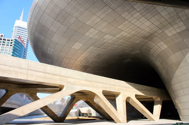 Dongdaemun Design Plaza / Zaha Hadid