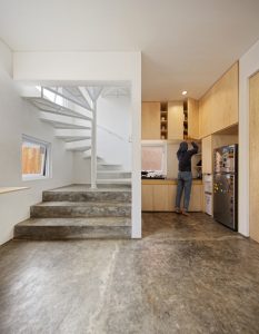 The Twins House / DELUTION