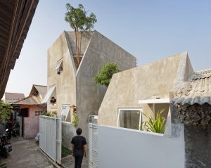 The Twins House / DELUTION