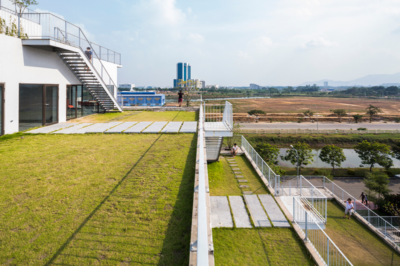 FTP Üniversitesi Yönetim Binası / VTN Architects