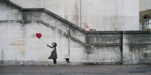 Girl with Balloon, Banksy. 2002, İstanbul, Türkiye