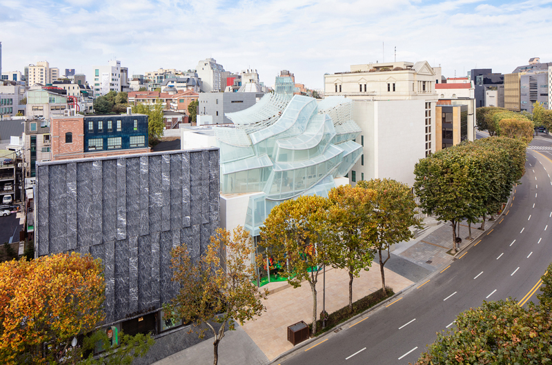 Louis Vuitton Maison Seoul / Frank Gehry + Peter Marino